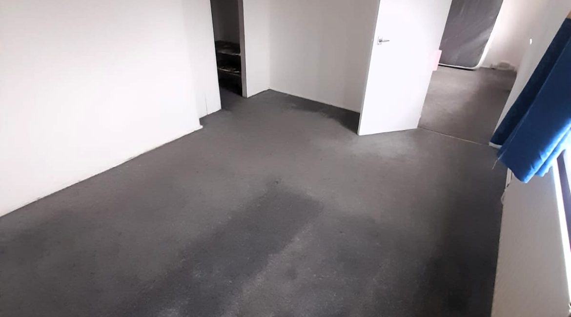 Modern 2-Bedroom First-Floor Apartment for Sale